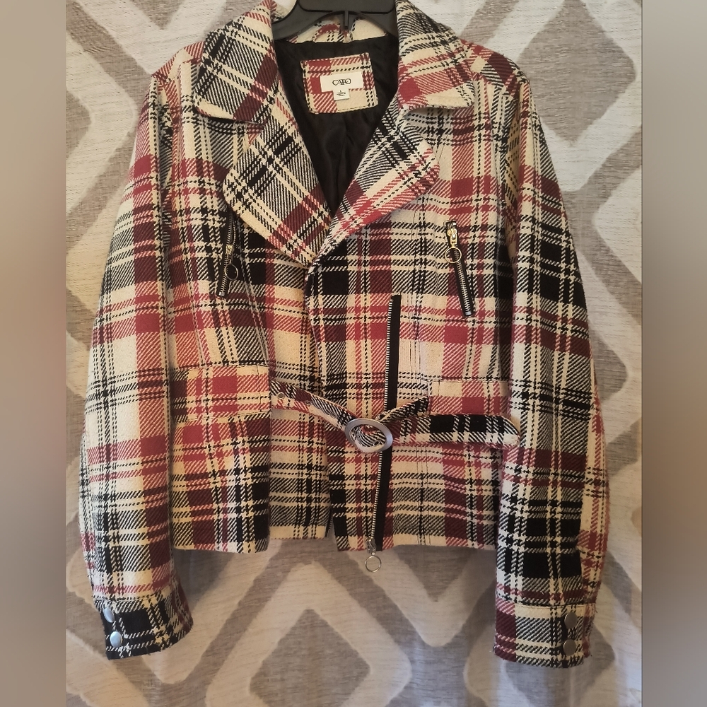 Cato Blazer size L. With belt